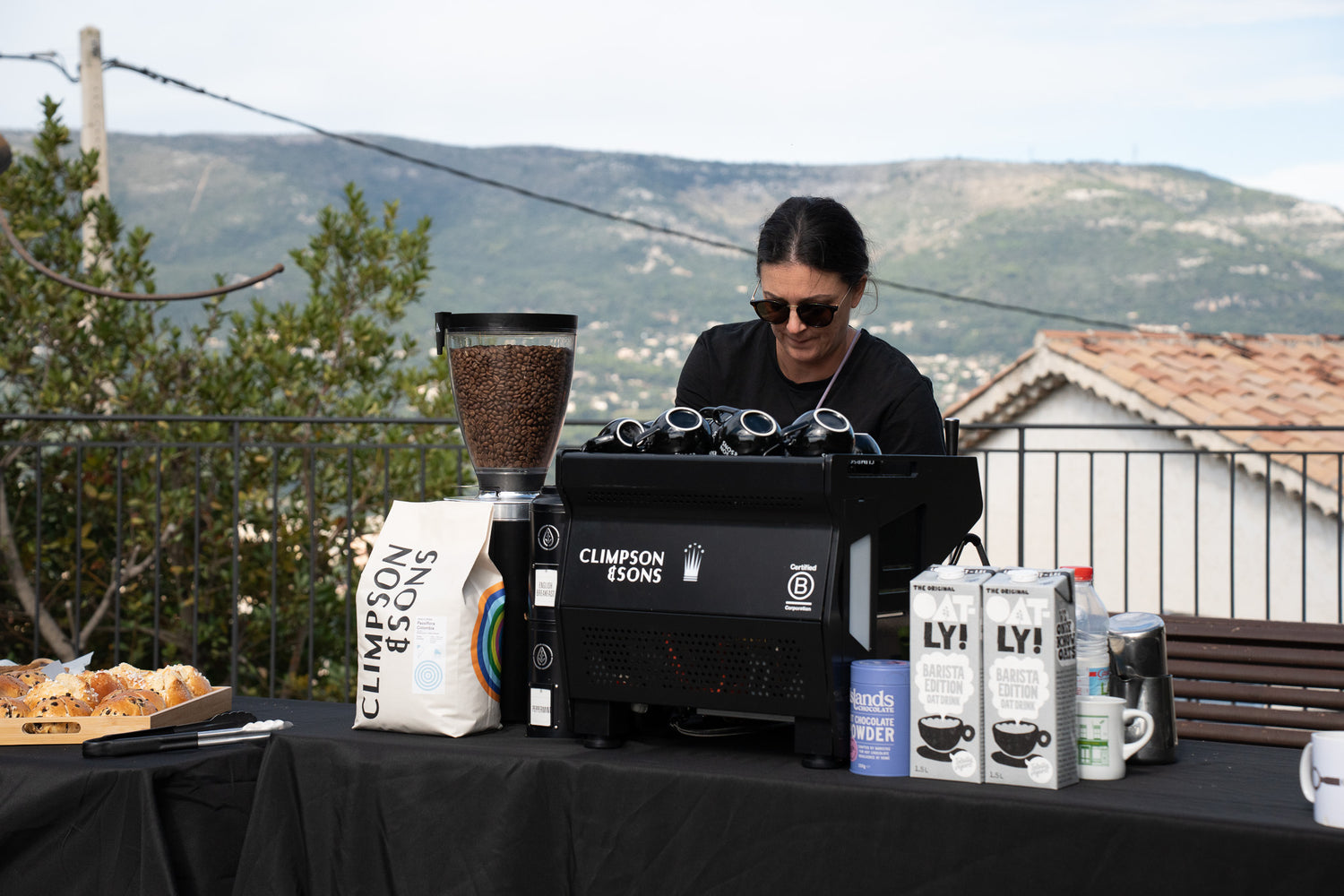 Outdoors coffee serving